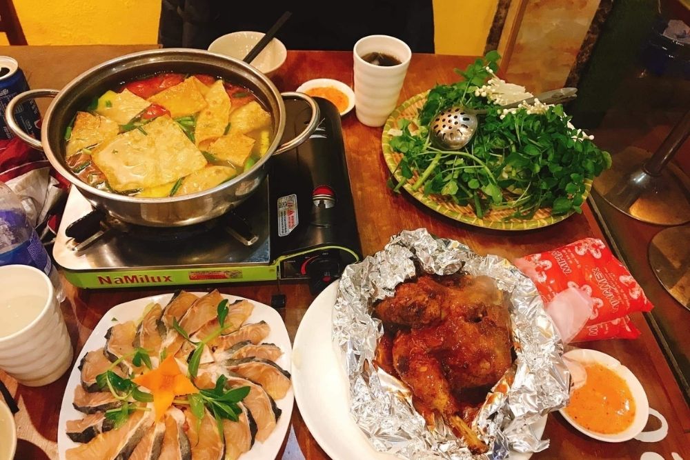Sapa things to do. Winter Magic: Sapa in December. Top December Activities. Eat Hotpot 