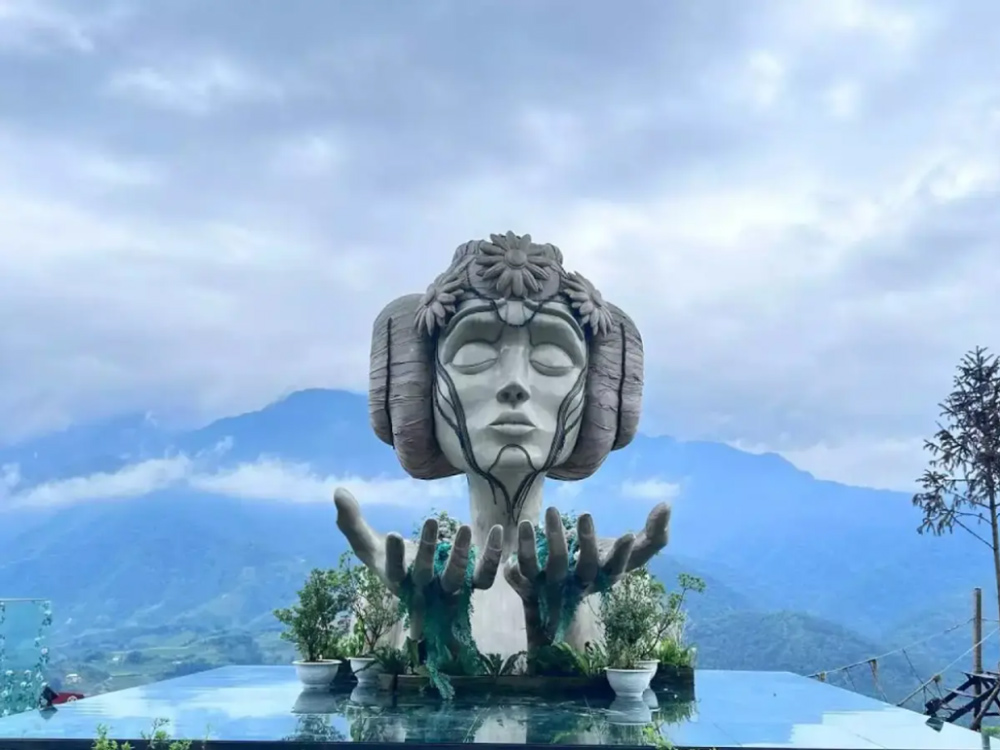 Sapa Town Attractions. Relaxing in the Clouds: What to do in Sapa without trekking