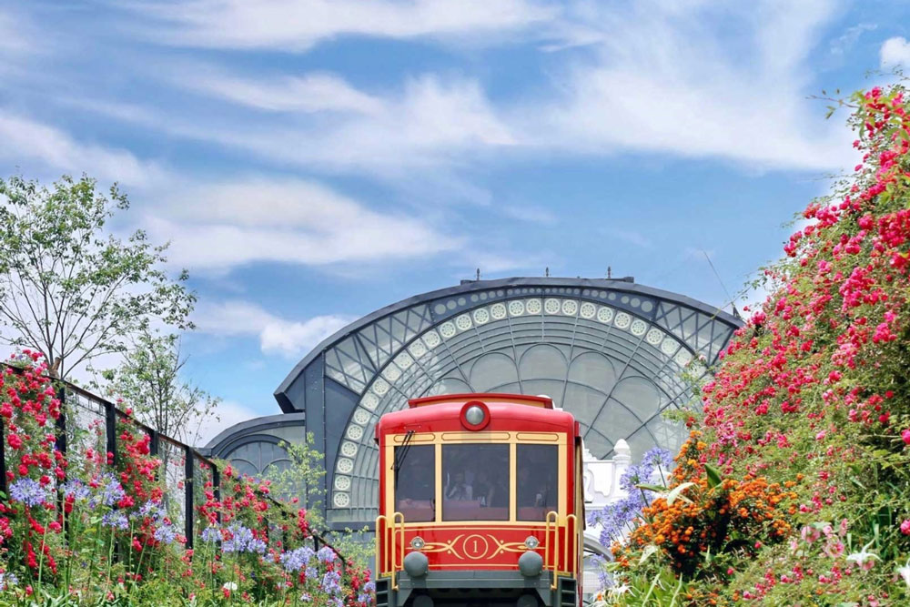 Sapa Vietnam Hotel with Train View. The Great Debate: Bus or Train to Sapa?