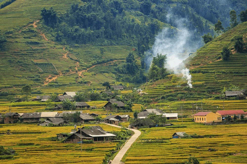 Sapa YEN Hotel. Accessibility: Sapa YEN to Cat Cat Village