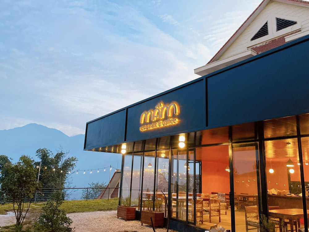 Sapa YEN Hotel. Competitor Comparison: Sapa YEN vs. Joville Hotel