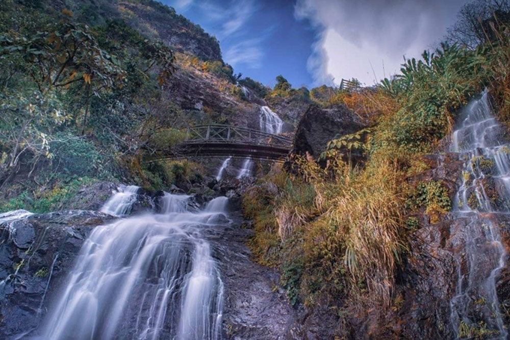 Silver Waterfall Sapa. Introduction