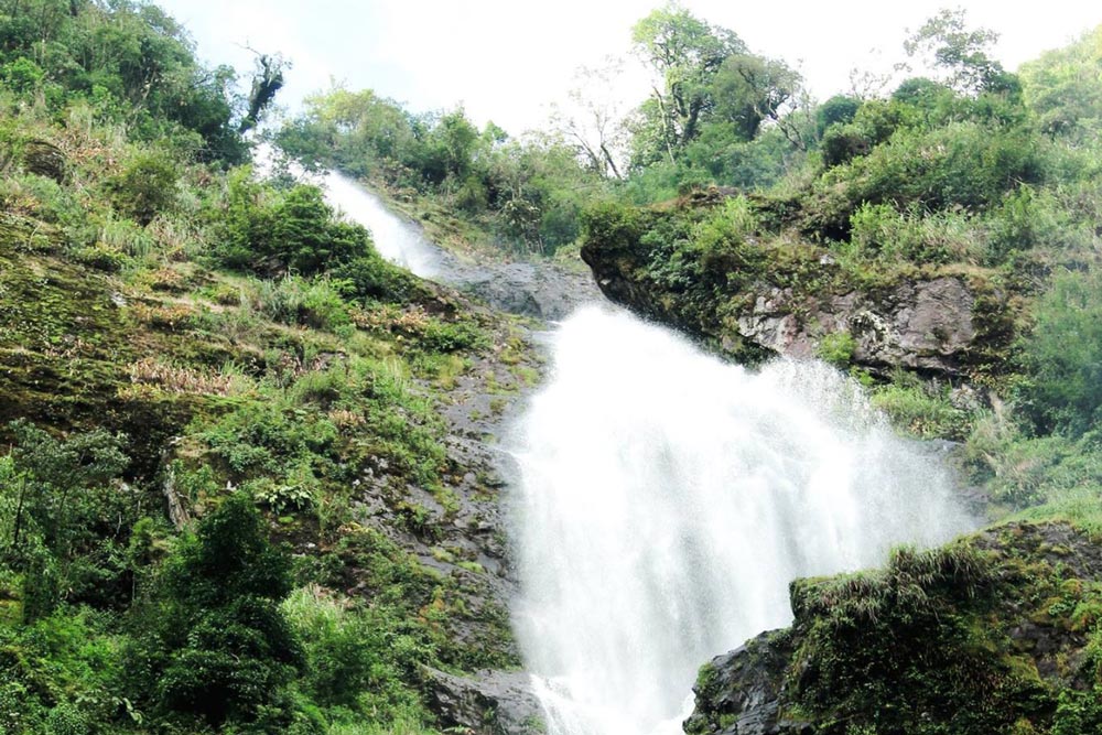 Silver Waterfall Sapa. The Spectacle: How tall is the Silver Waterfall Sapa?
