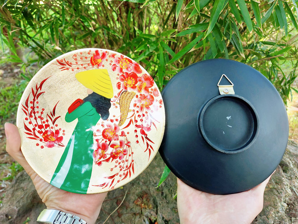 Souvenir Vietnam. Authentic Vietnamese Souvenirs. Handicrafts – A Glimpse into Vietnam's Artistic Heritage