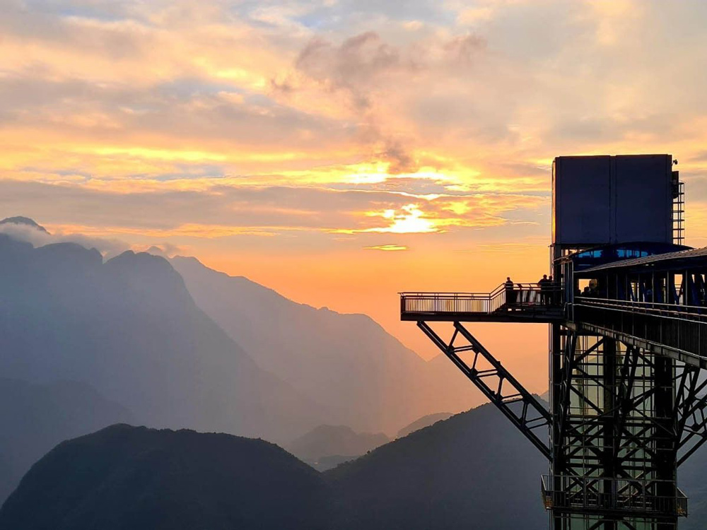 Swing Sapa. Beyond the Swings: Is Glass Bridge Sapa Worth It?