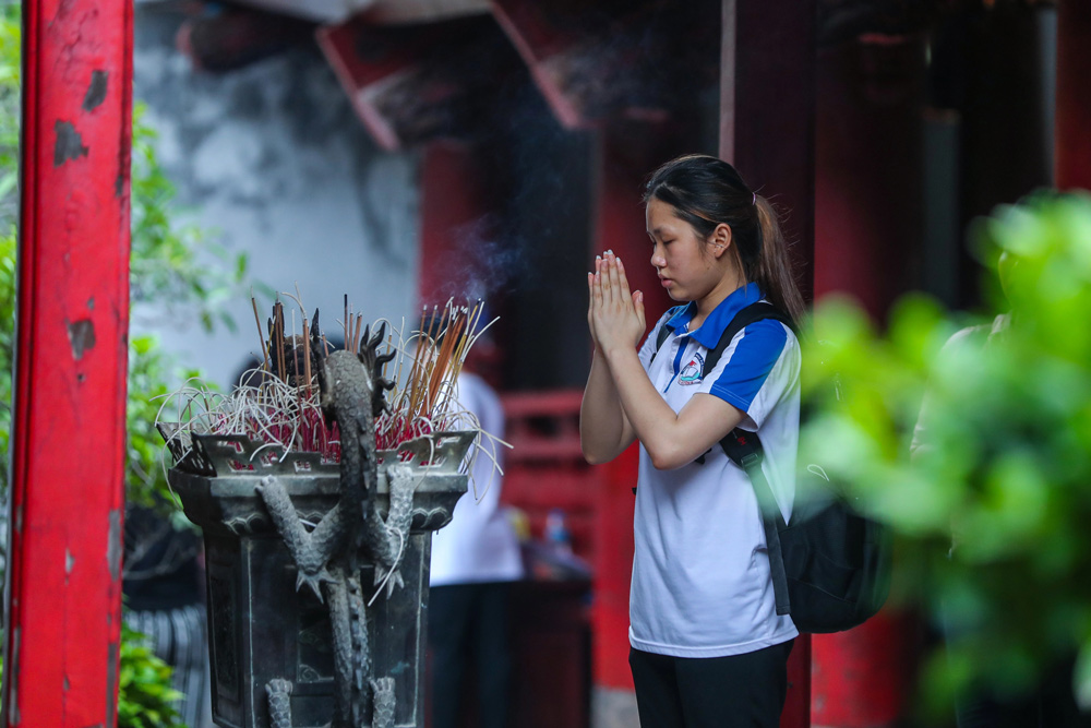 Temple of Literature. Is Temple of Literature Worth Visiting? (Assessing its Value)