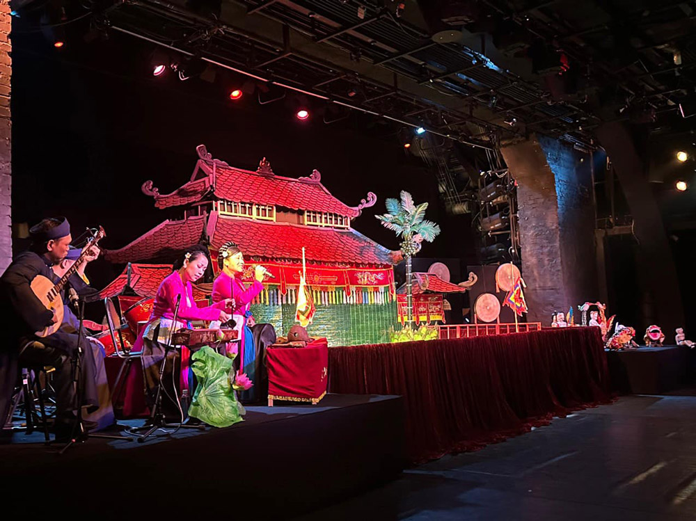 Thang Long water puppet theatre. Thang Long Water Puppet Theatre: Practical Information