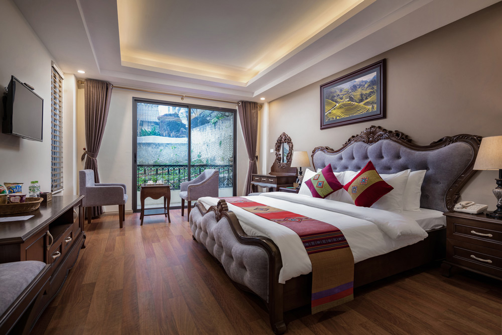 The View Sapa Hotel. Competitor Comparison