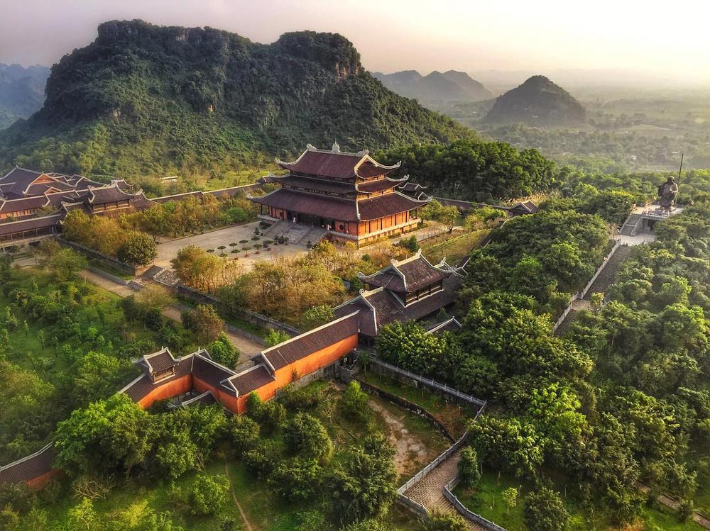 Things to do in Ninh Binh. Things to Do in Ninh Binh: Cultural and Historical Experiences. Temples and Pagodas. Bai Dinh Pagoda