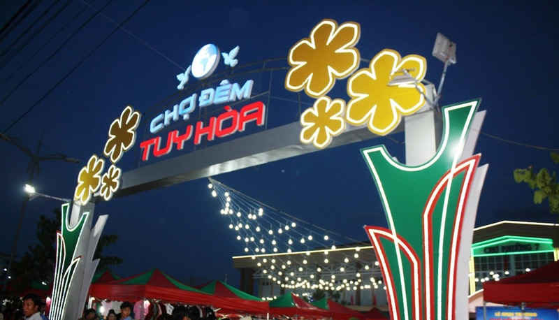 Things To Do in Phu Yen Where to Eat