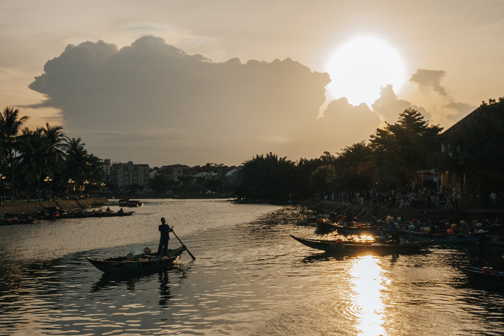 Thu Bon River: Boat Rides, Lanterns & Local Life