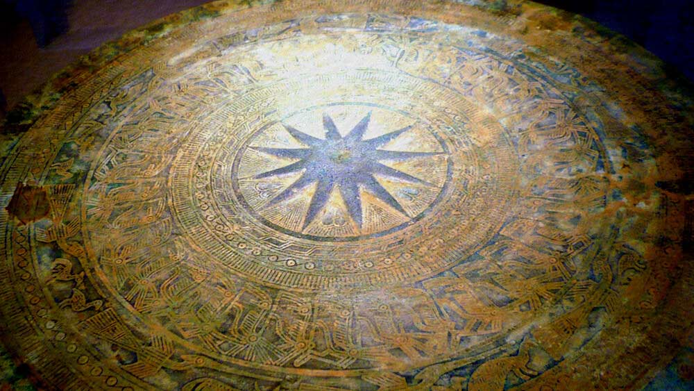 traditional Vietnamese art unearthing the origins the deep roots of Vietnamese artistry