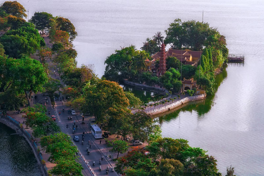 Tran Quoc Pagoda. Nearby Attractions: Combining Your Visit