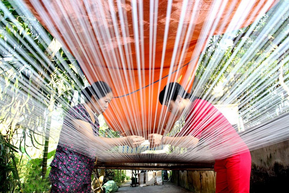 Vietnam old quarter. Experiences in the Old Quarter. Old Quarter Hanoi Shopping