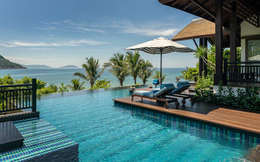 Vietnam resort Intercontinental Danang Sun Peninsula Resort