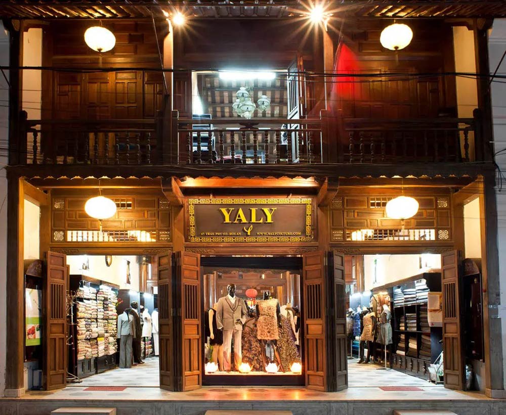 Vietnam tailors. The Bespoke Suit Process