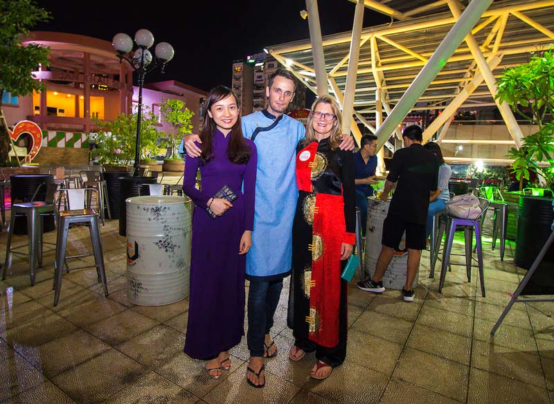 Vietnam Woman Dress: A Blend of Tradition and Modernity