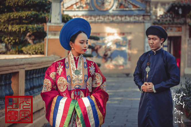 Vietnam woman dress dynastic influences on Vietnamese wonmen's clothing