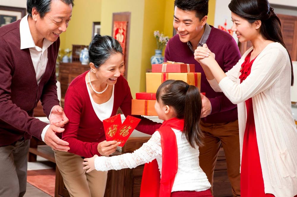 Vietnamese etiquette the art of gift-giving and home visits in Vietnam cultivating connections