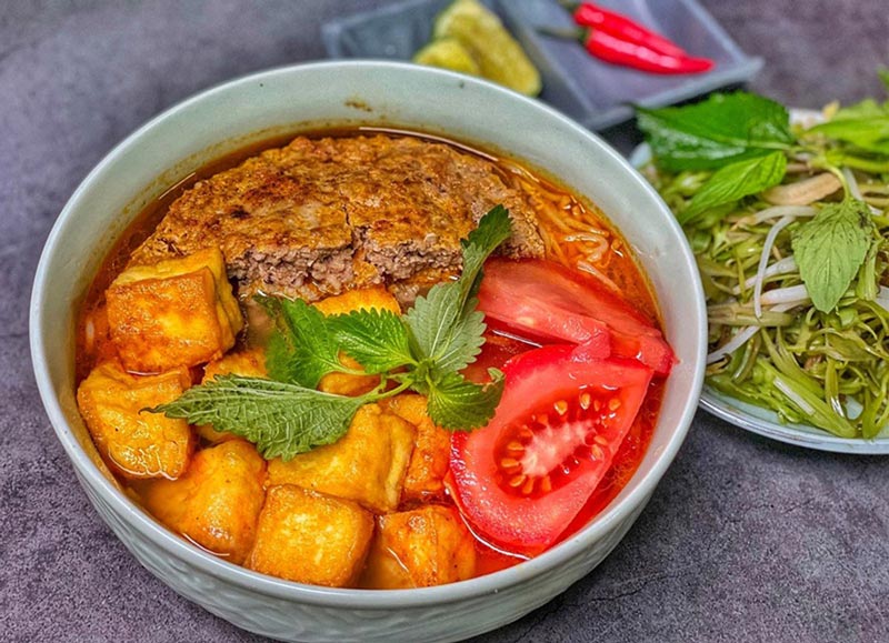 Vietnamese Noodles Embark on a Noodles Adventure Through Vietnam