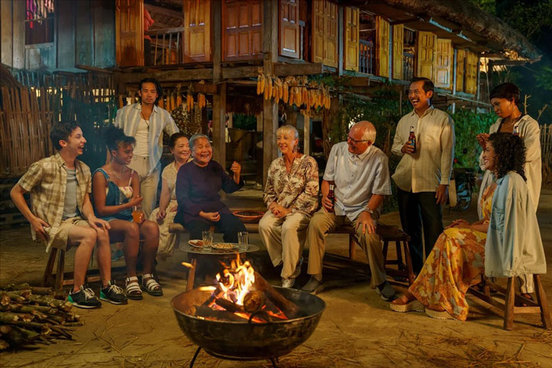 Vietnamese People Building Genuine Connections