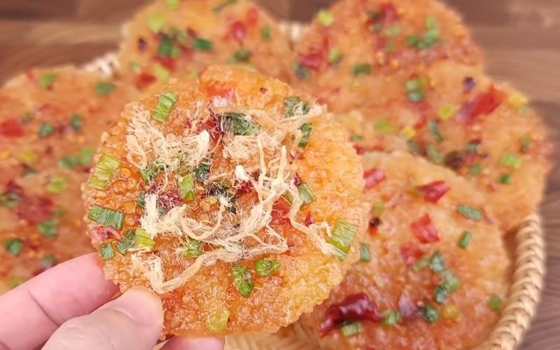 Vietnamese snack Crispy Rice
