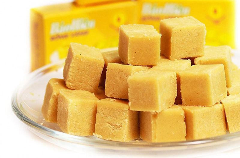 Vietnamese snack Banh Dau Xanh