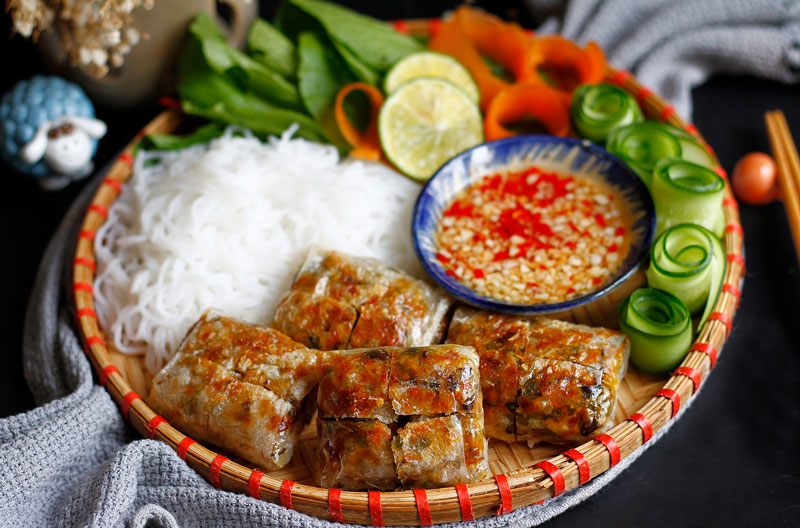 Vietnam cuisine through Vietnamese Spring Rolls