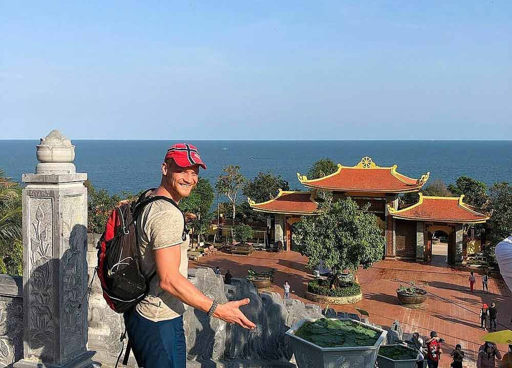 Vietnamese temple. Immersing in the soul: a deeper into Vietnam's temples