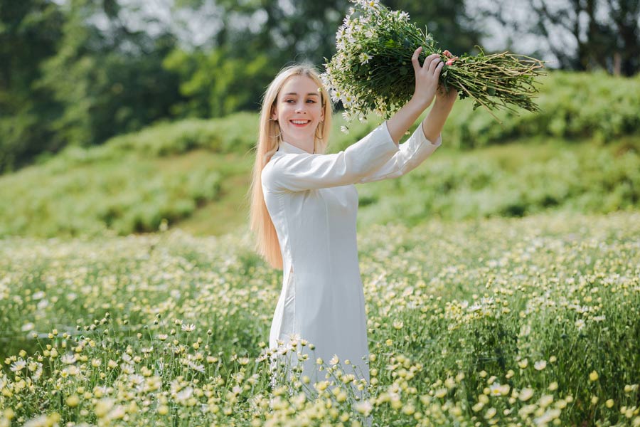 Vietnamese traditional dress connecting travelers to Vietnamese culture through traditional dress