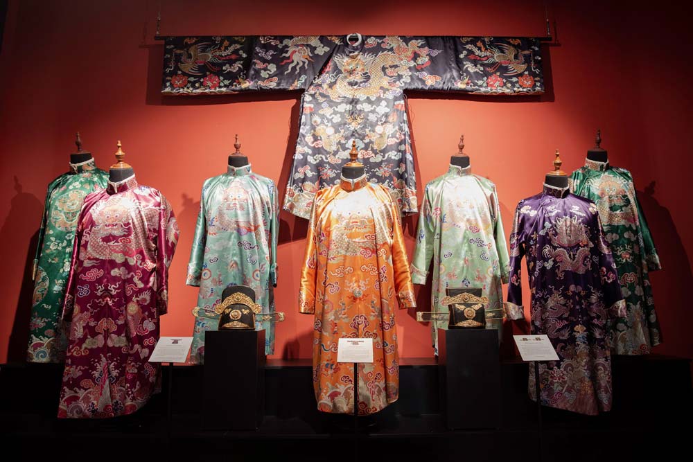 Vietnamese traditional dress diversity in traditional attire