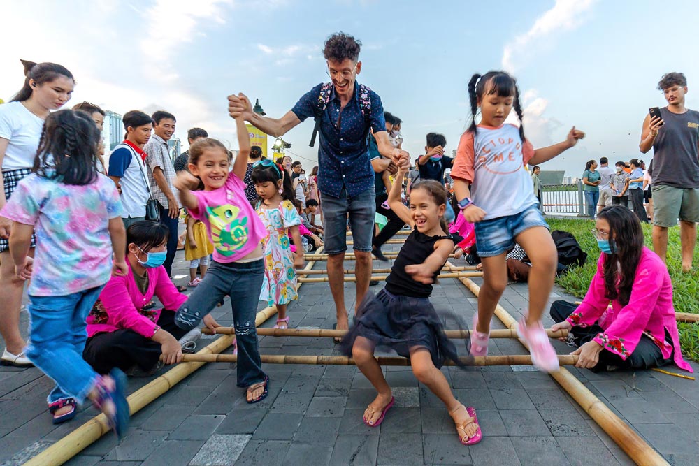 What clothes to wear in Vietnam. What to Wear in Specific Regions and Seasons Southern Vietnam