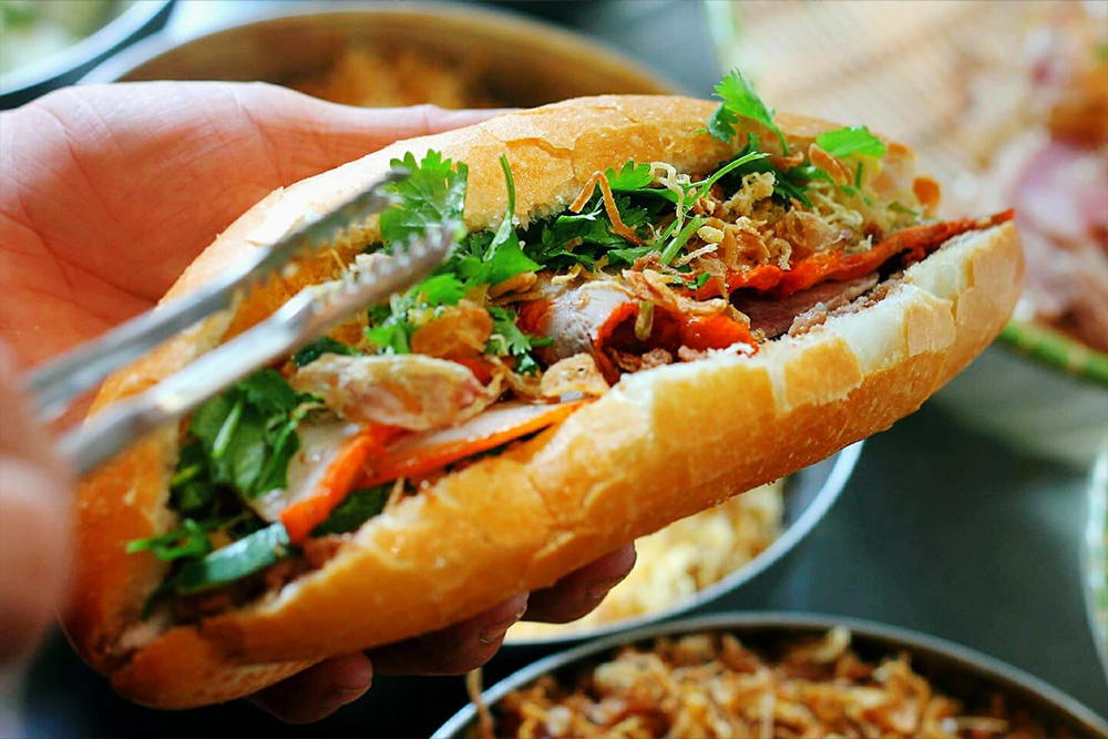 banh-mi-ha-noi-What-Makes-Hanoi-Banh-Mi-Unique