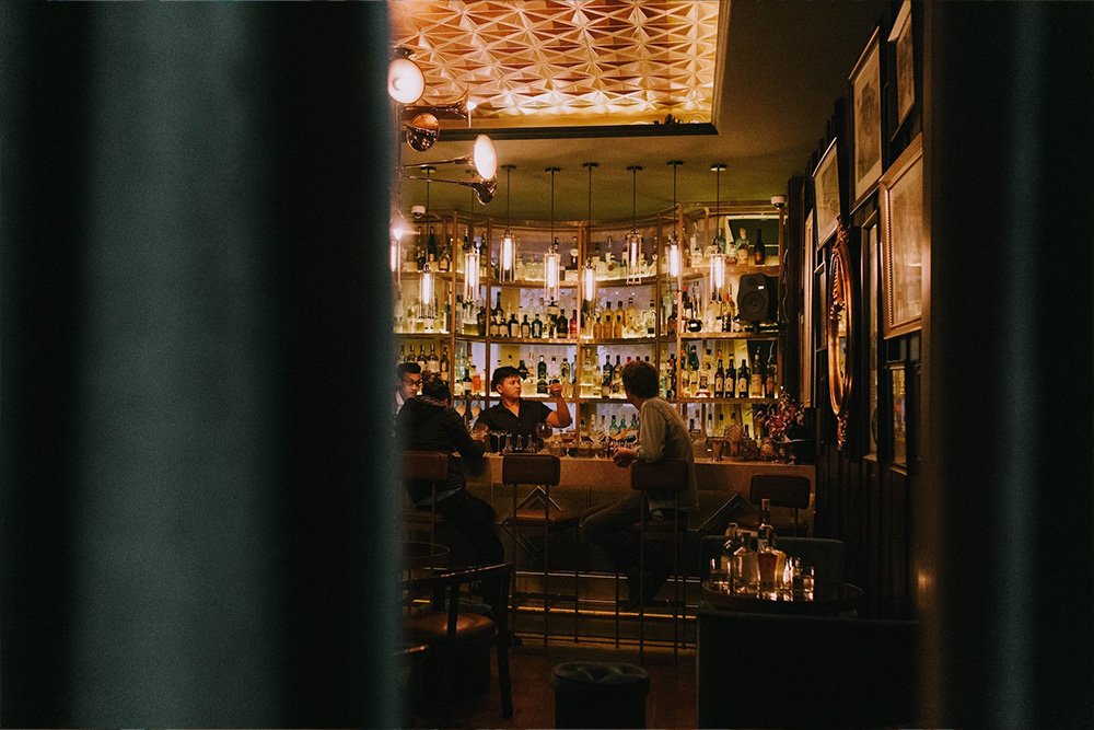 best-bars-in-hanoi-The-Reddit-Favorites-Hidden-Gems-Authentic-Bars