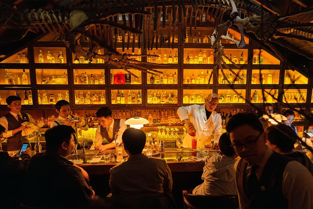 The Ultimate Guide to the Best Bars in Hanoi (2025) 