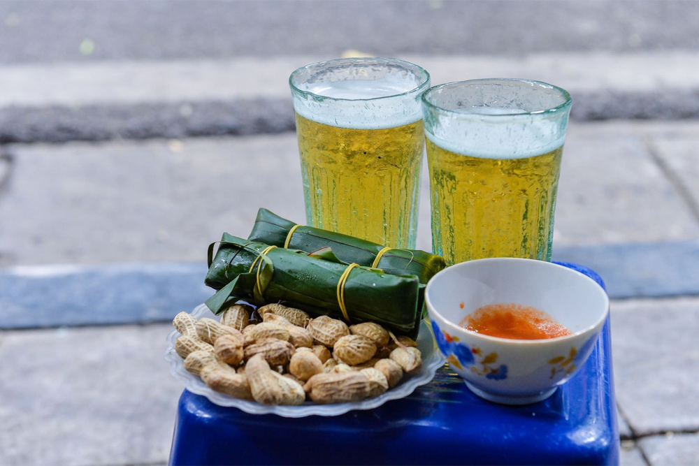 The Ultimate Guide to Bia Hoi Hanoi: Everything You Need to Know About the World's Cheapest Beer 