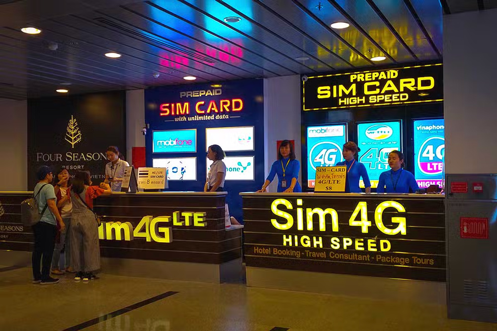 da-nang-international-airport-Landing-checklist-visa-SIM-and-money