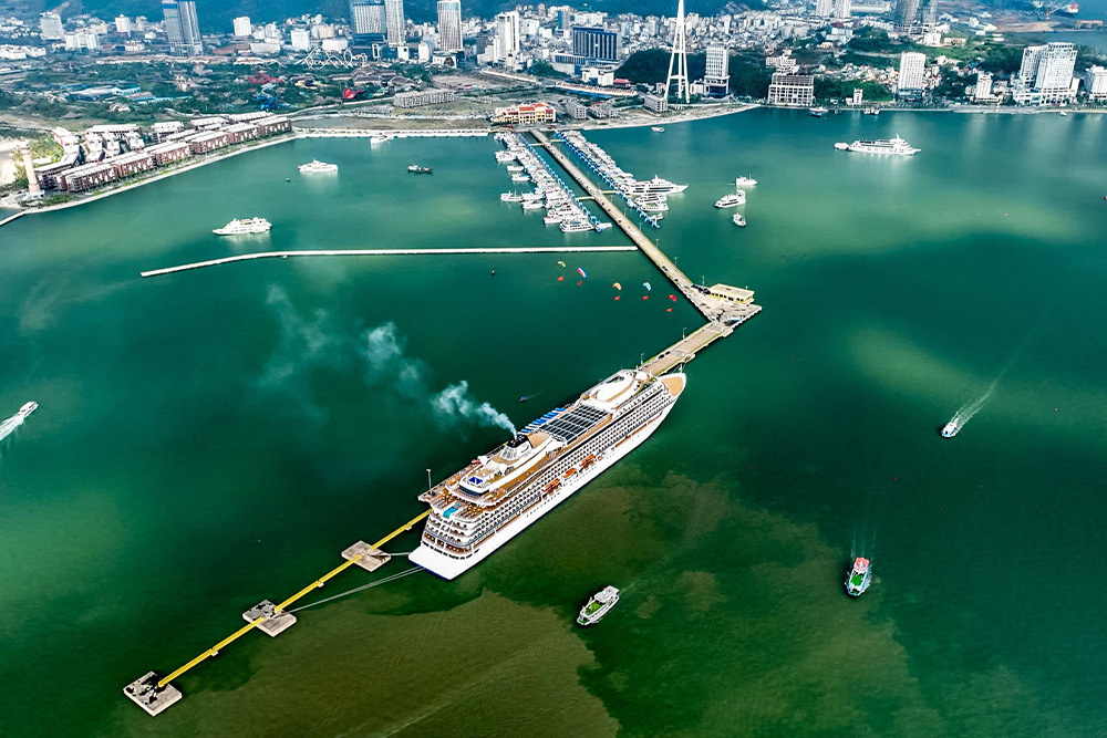 halong-bay-day-tour-from-hanoi-How-to-Get-There-Transport-Options-The-New-Highway