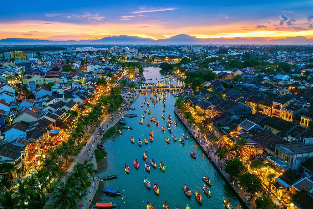 hanoi-to-hoi-an-tour-Introduction-Bridging-the-Gap-Between-Ancient-Capitals