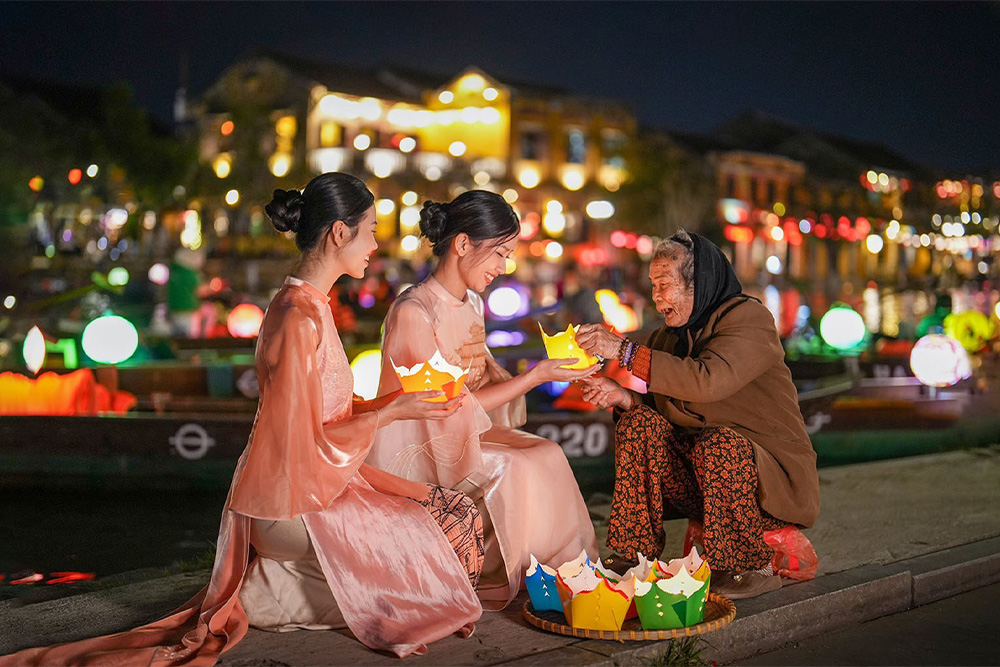 hanoi-to-hoi-an-tour-The-Heritage-Road-Itinerary-Turning-the-Journey-Into-a-Tour