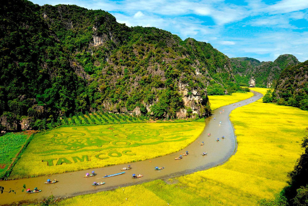 ninh-binh-day-trip-from-hanoi-The-Million-Dollar-Question-Trang-An-vs-Tam-Coc-tam-coc