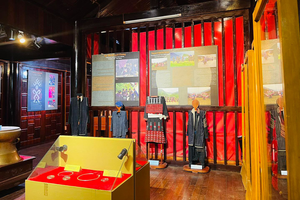 sapa-culture-museum-Inside-the-Sapa-Culture-Museum-What-to-Expect-First-Floor-Traditional-Crafts-and-Souvenirs
