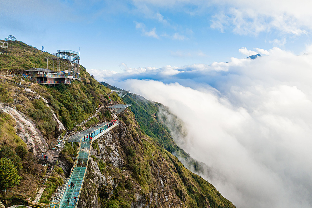 Is the Sapa Glass Bridge (Rong May) Worth the Hype in 2026?