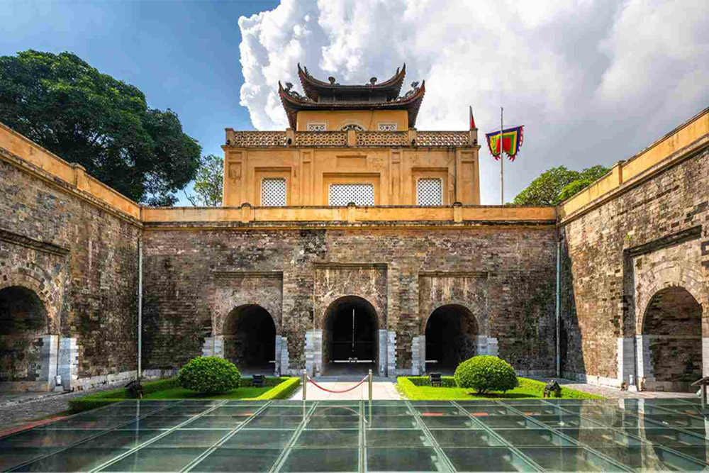 things-to-see-in-hanoi-imperial-citadel-of-thang-long