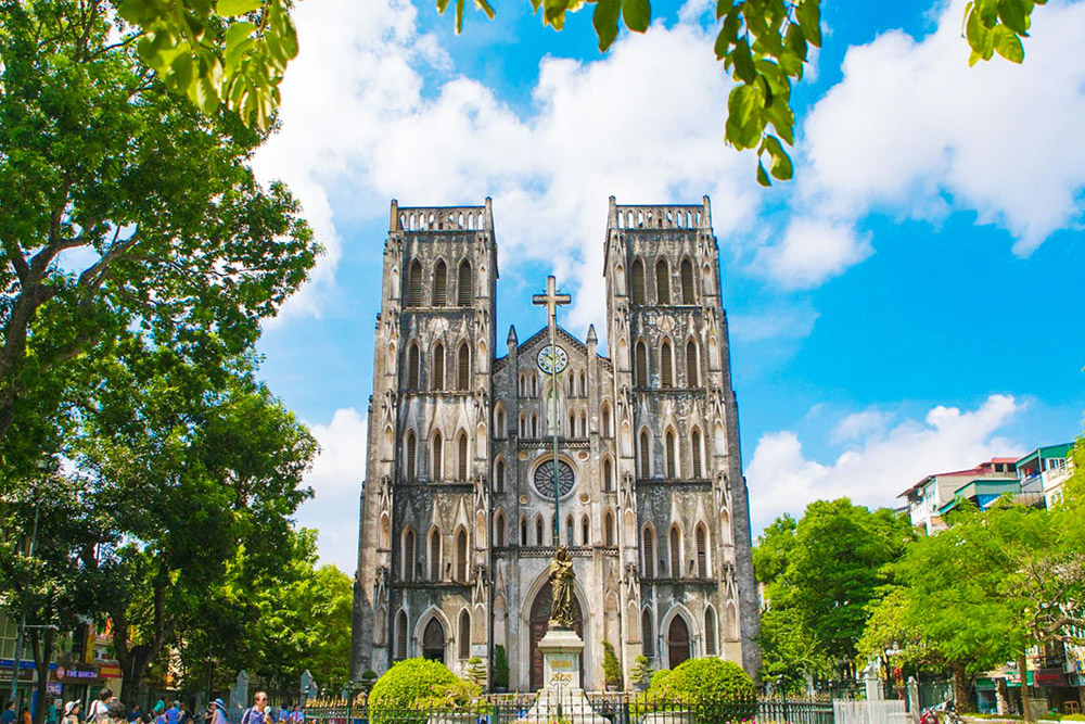 things-to-see-in-hanoi-st-josephs-cathedral