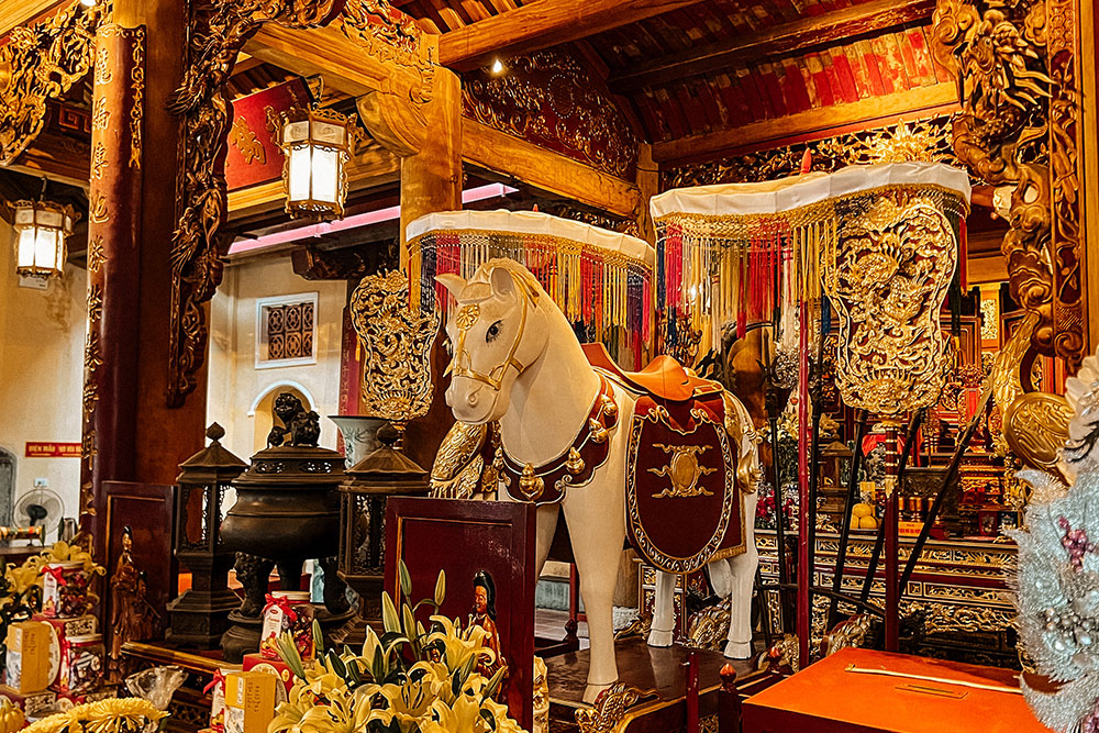 Bach Ma Temple: A Guide to Hanoi's Oldest Temple 