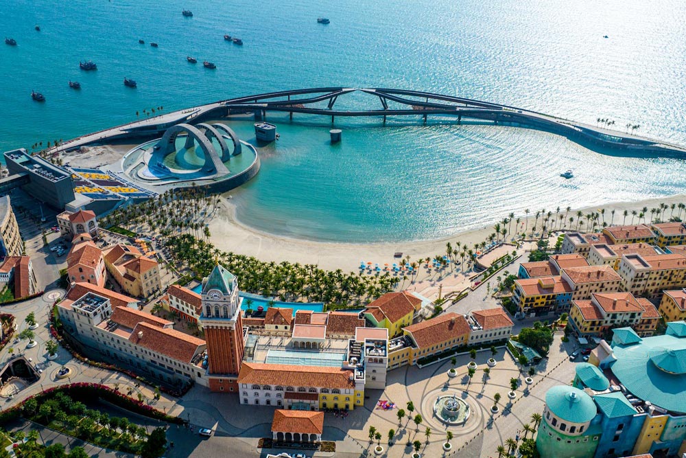 da-nang-or-phu-quoc-Who-Phu-Quoc-is-wrong-for