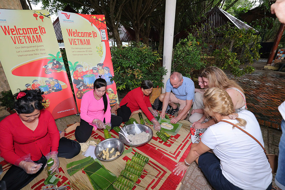 da-nang-tet-What-Tet-is-actually-like-for-a-visitor