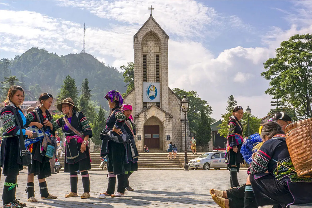 sapa-green-hotel-Location-Accessibility-Right-In-The-Heart-Of-The-Action