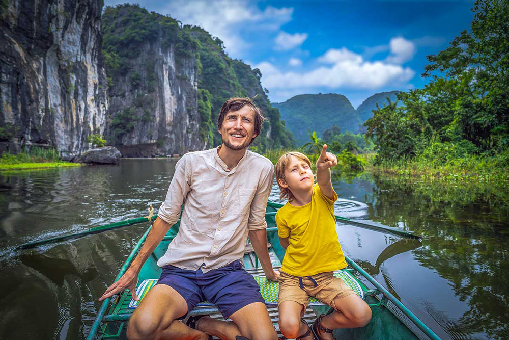 things-to-do-in-vietnam-with-kids-ninh-binh